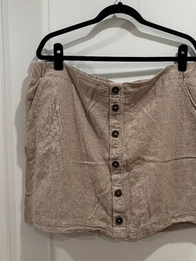Reitmans Linen Blend Faux Button Front Skort Pockets Oatmeal Beige